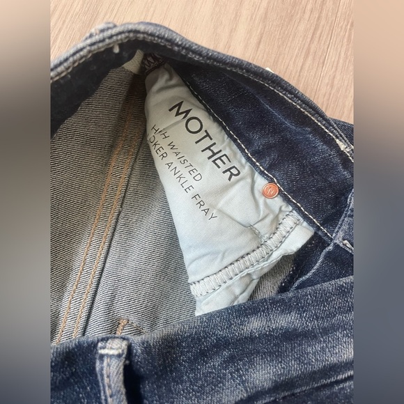 Mother high waisted looker distressed ankle fray denim jeans in dark wash - Picture 5 of 7